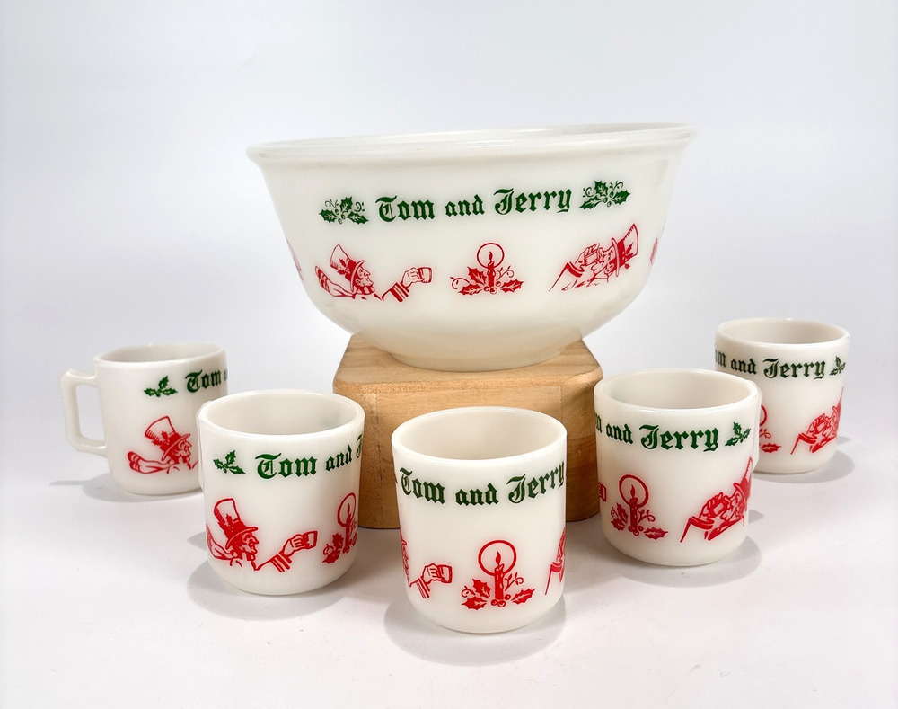 VTG Tom and Jerry Milk Glass Punch Bowl Set 5 Cups Hazel Atlas Christmas Cheers